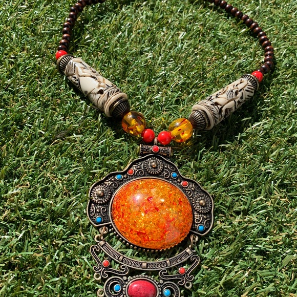 One piece unique handmade necklace wooden beads - Picture 4 of 5